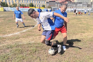 Чемпионат по мини-футболу в г. Саратове 1